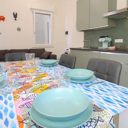 아파트 La Casetta Della Mari- Essence Of The Sea *